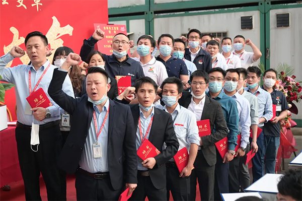 錚錚誓言顯露出對變革的決心