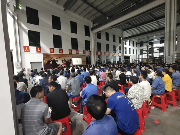 《感恩、自律、成長》的專題培訓(xùn)